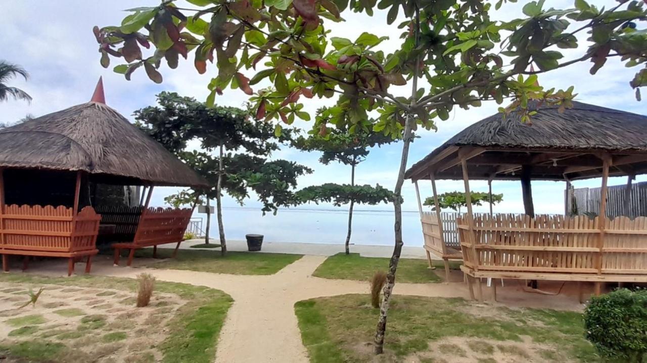 Takbo Beach Resort General Luna  Buitenkant foto