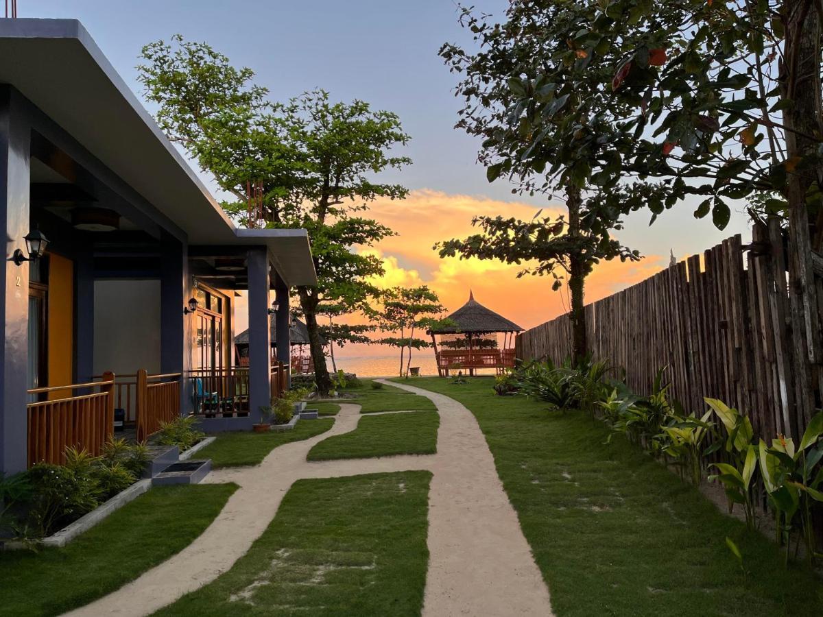 Takbo Beach Resort General Luna  Buitenkant foto